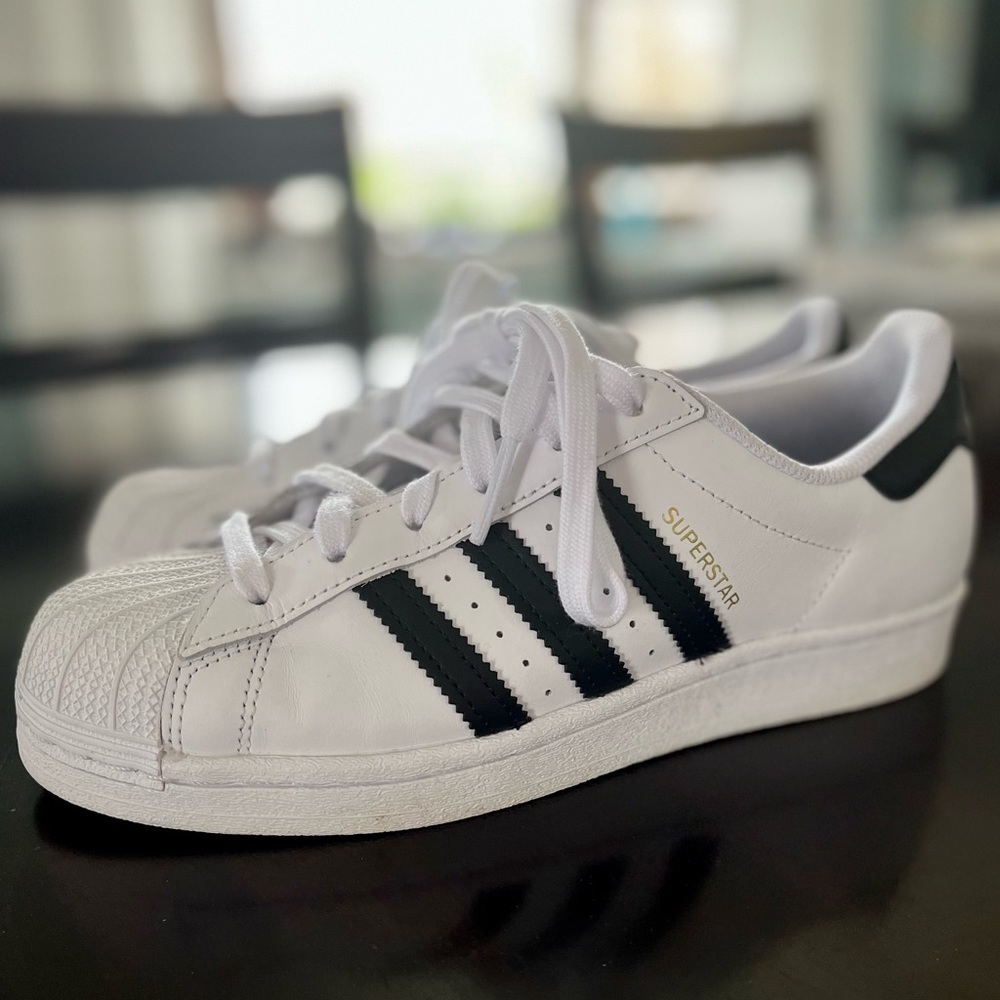 Adidas super star tennis shoes womens size 7! Only worn once. Like new condition